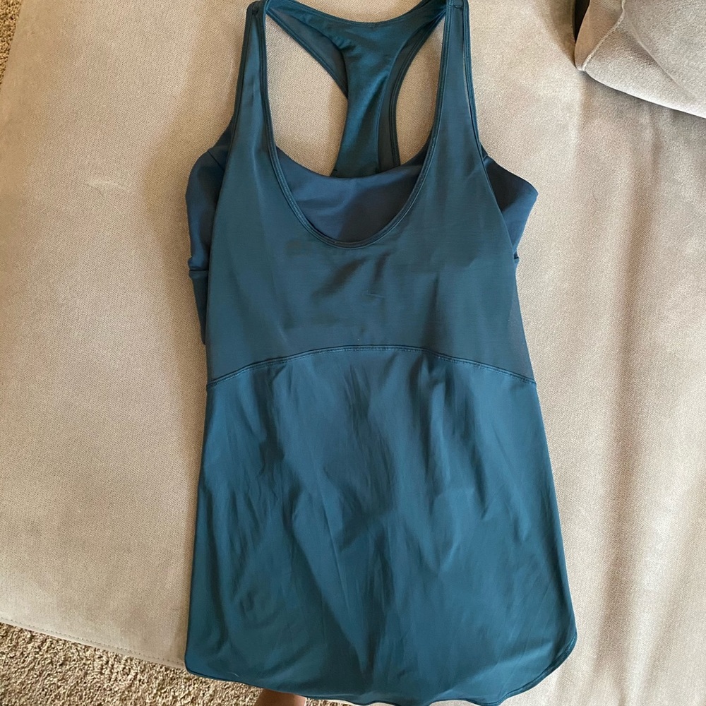 Lululemon 2 in 1 tank